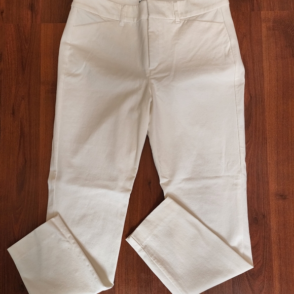 OLD NAVY PIXIE HIGH RISE SECRET SLIM WHITE CHINOS WITH POCKETS SIZE 8 - Picture 2 of 6